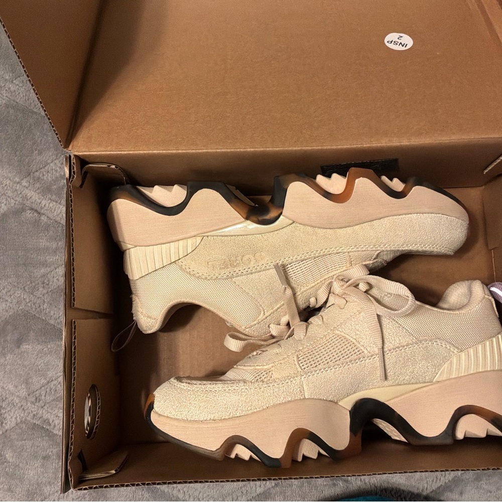 Sorel Cream and Tan Women's Sneakers